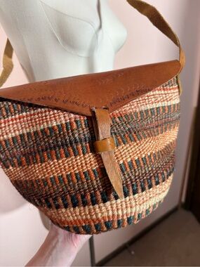 Vintage Bohemian Southwestern Woven Basket crossbody Bag with Leather Handles